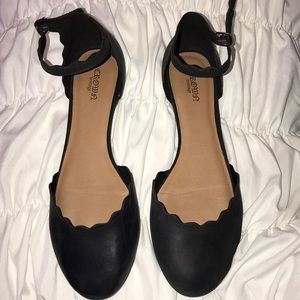 Crown Vintage Flats